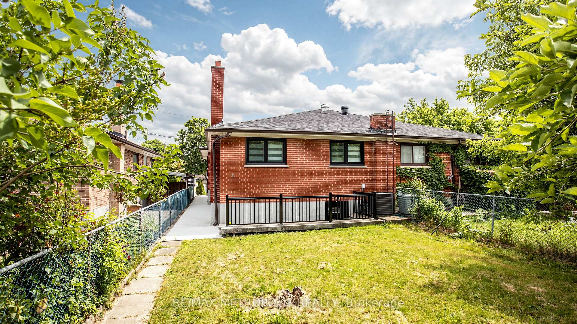 62 Davelayne Road, Toronto W05, ON M9M 2A7, Toronto W05, ON — photo 55 of 56