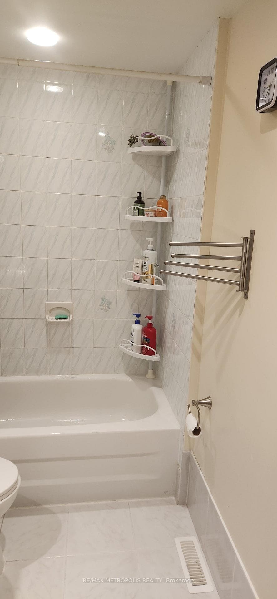 21 Rockwood Drive 8, Toronto, ON M1M 3M9, Toronto E08, ON — photo 22 of 34