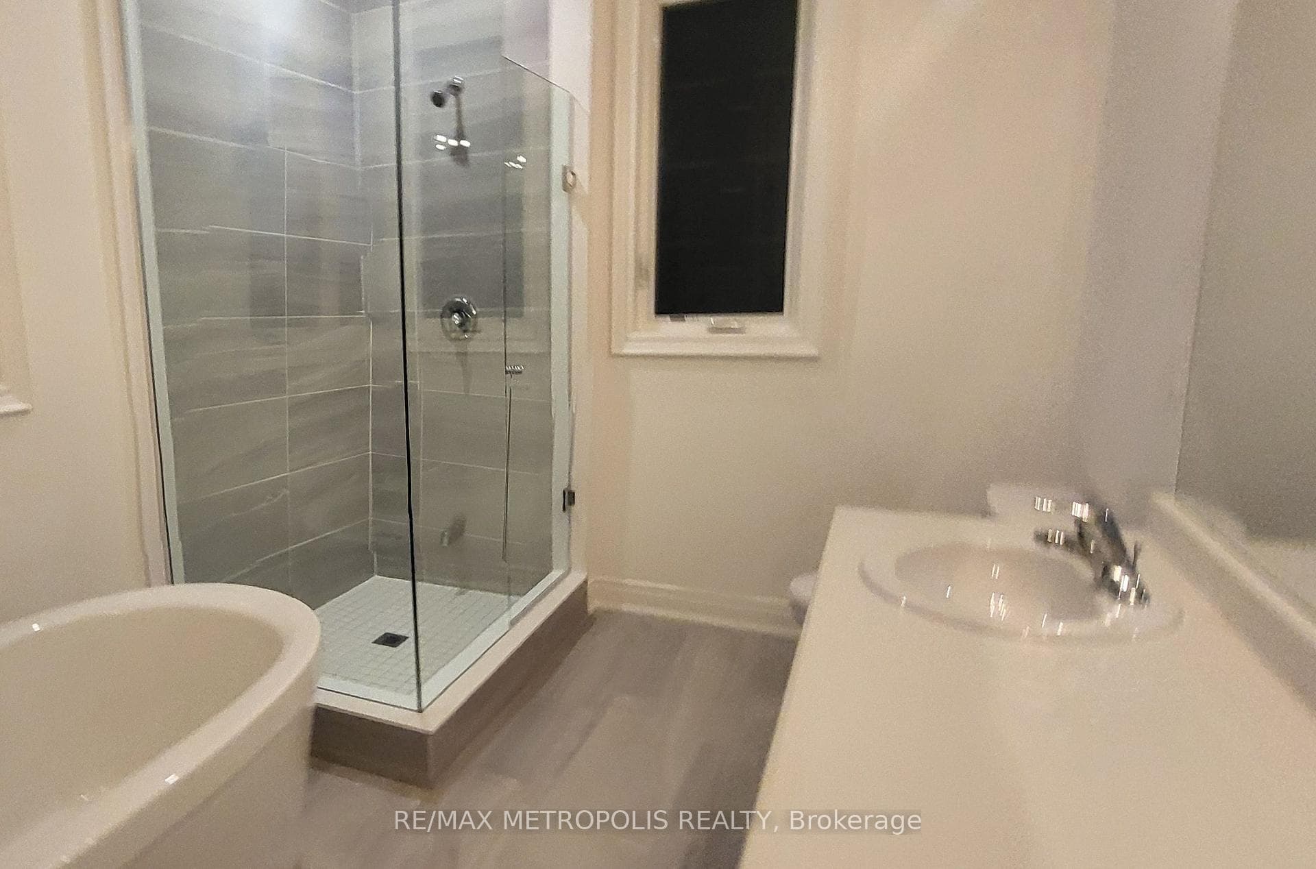 10 Wraggs Road, Bradford West Gwillimbury, ON L3Z 4N1, Bradford West Gwillimbury, ON — photo 14 of 16